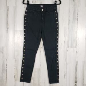 BDG Urban Outfitters Black Wash Denim Grommet Twig High Rise Crop Jeans Sz 28